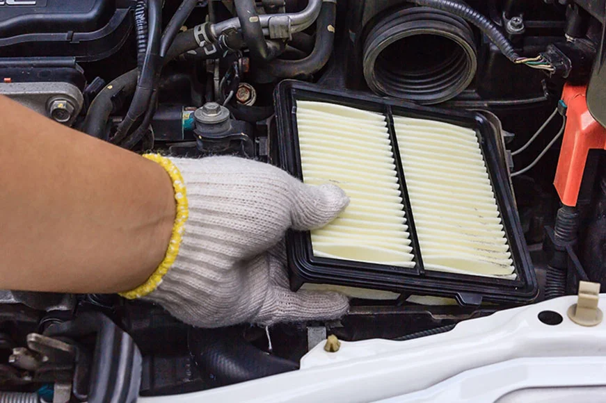 GMC SUV Ai8r Filter Maintenance Technician replacing it