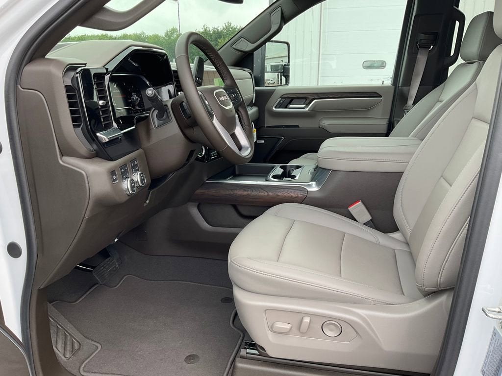 2025 GMC Sierra 2500 HD SLT