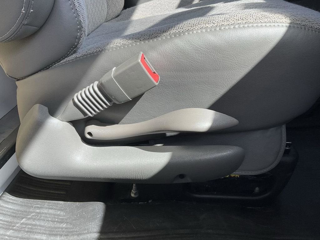 2025 GMC Savana Cutaway 3500 1WT